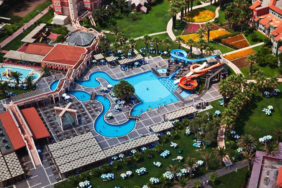 Club Mega Saray turks all-inclusive hotel met 2 padelbanen