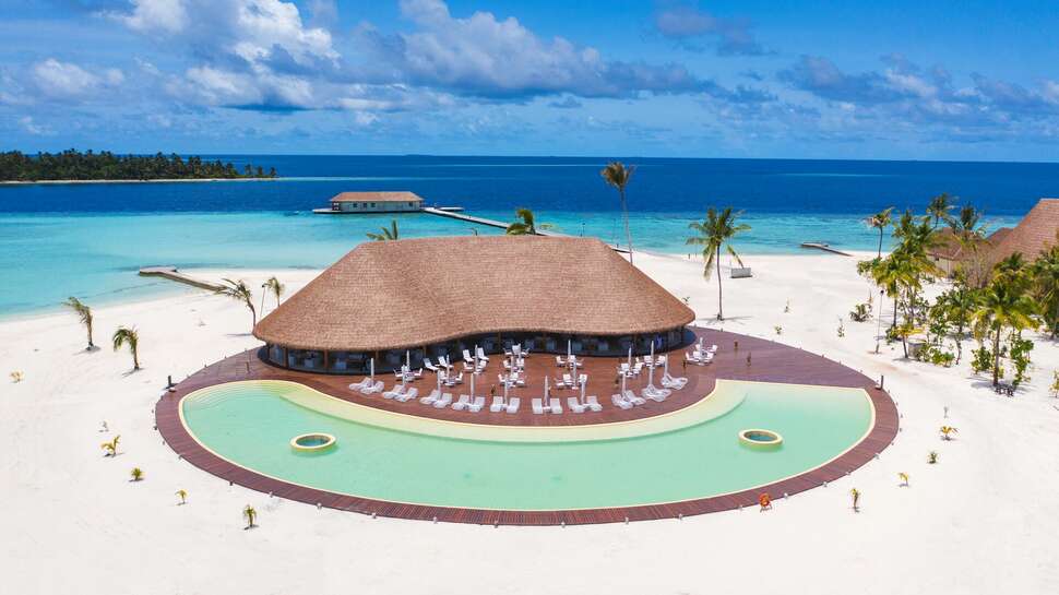 huisjes op het water bij Cinnamon Velifushi Maldives
