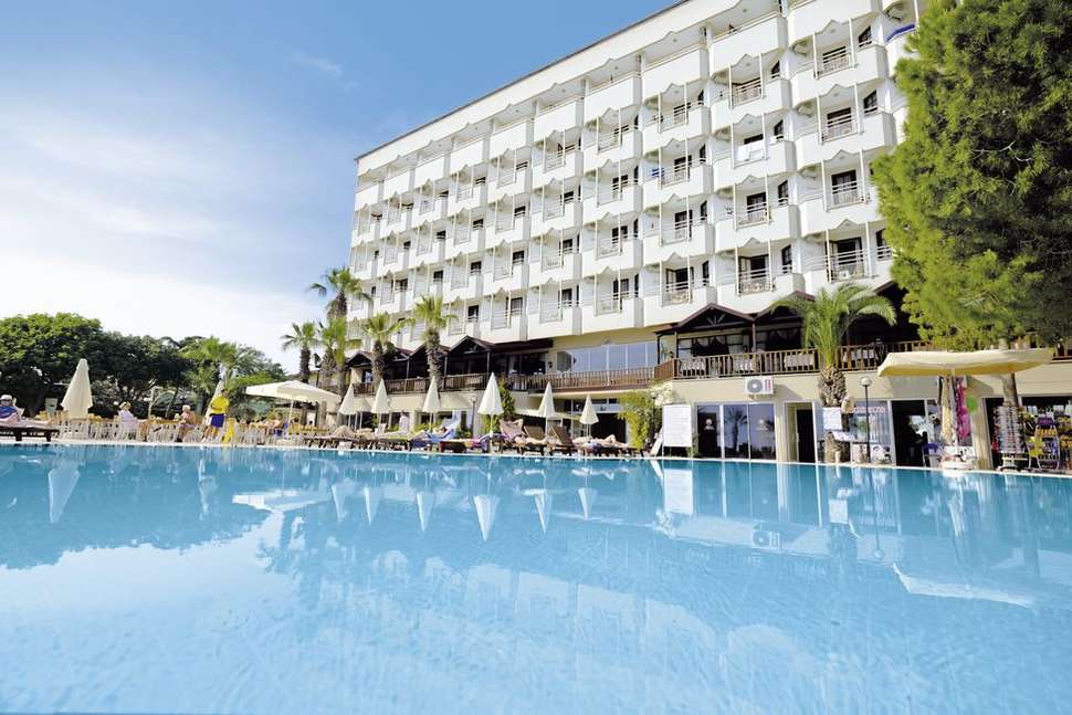 Anitas Beach Hotel