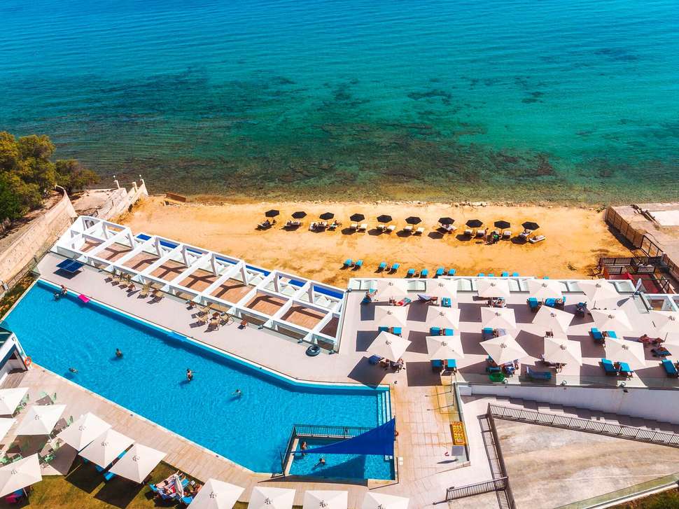 Cavo Orient Beach Hotel