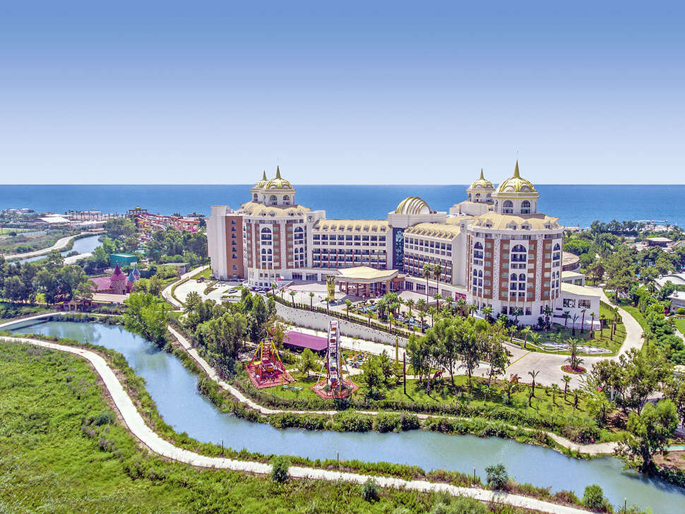 Delphin Be Grand Resort