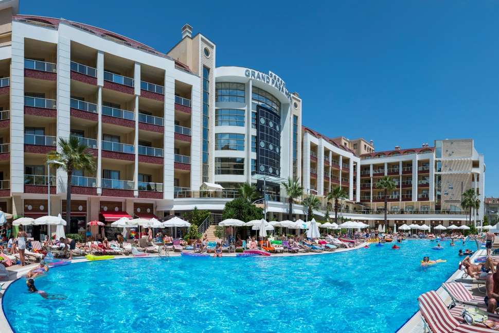 Grand Pasa Hotel