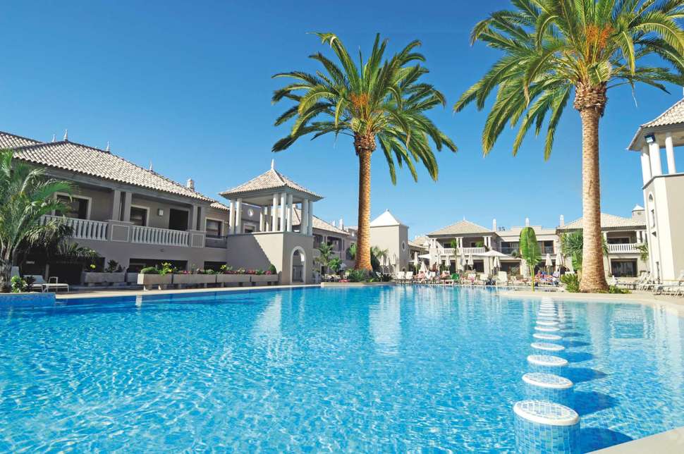 Marylanza Suites & Spa