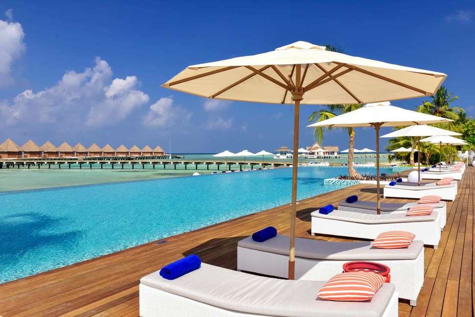 Mercure Maldives Kooddoo Resort