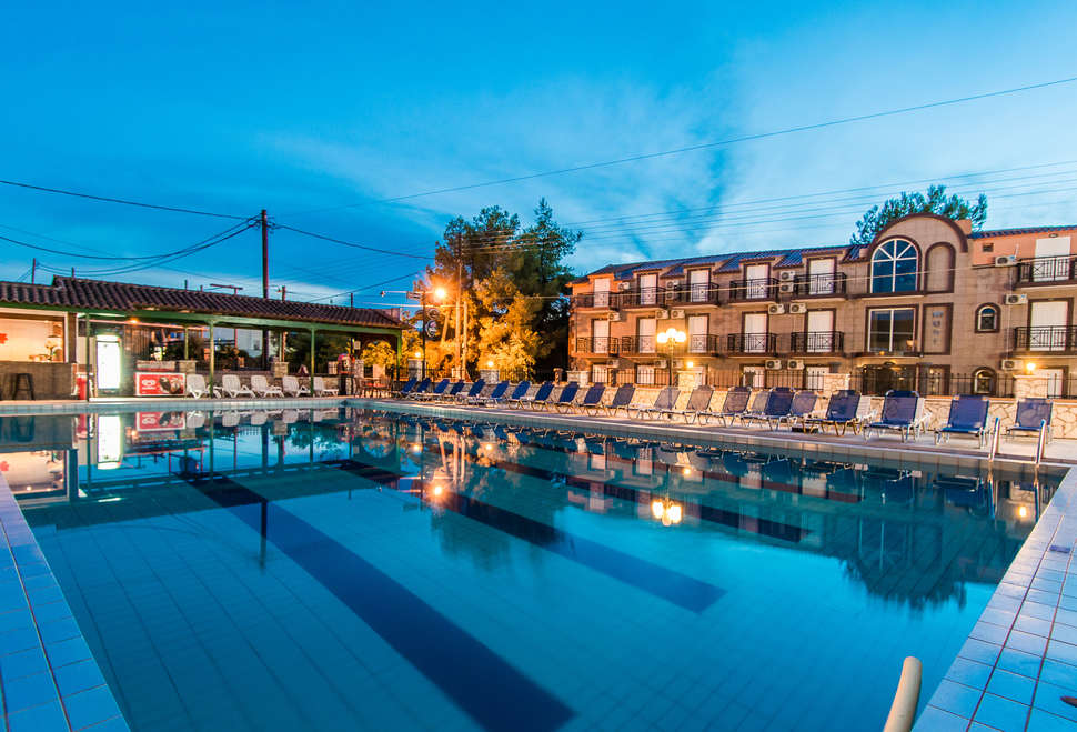 Hotel perkes deals 2 zakynthos