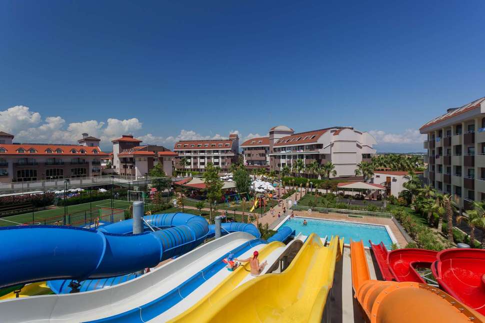 PrimaSol Hane Family Resort