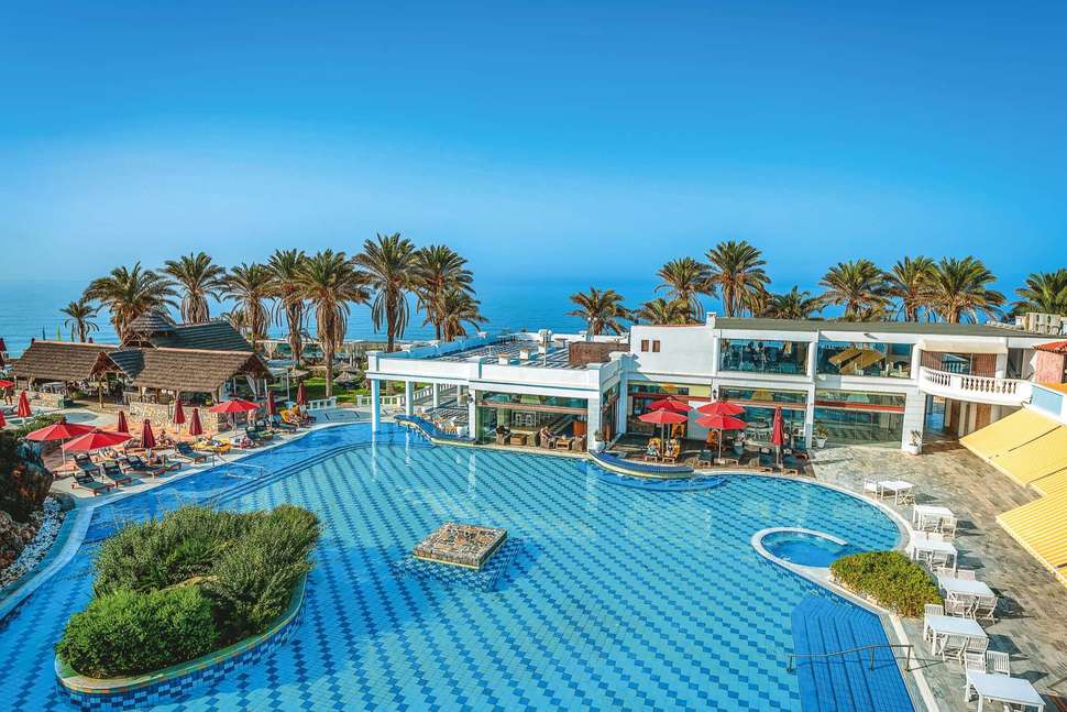 Radisson Blu Beach Resort