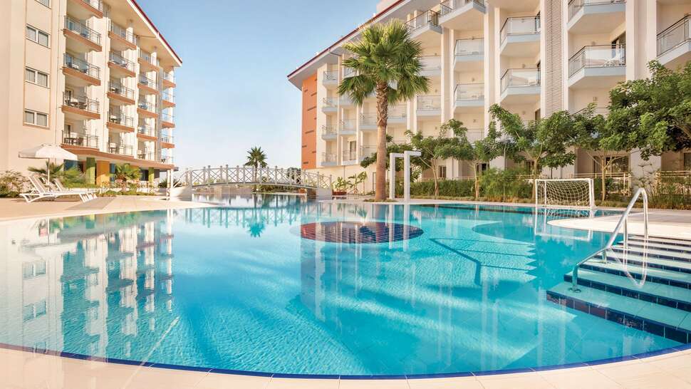 Ramada Hotel & Suites Kusadasi