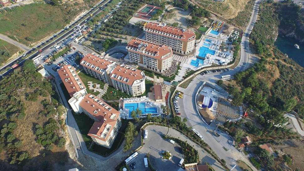 Ramada Resort Kusadasi & Golf