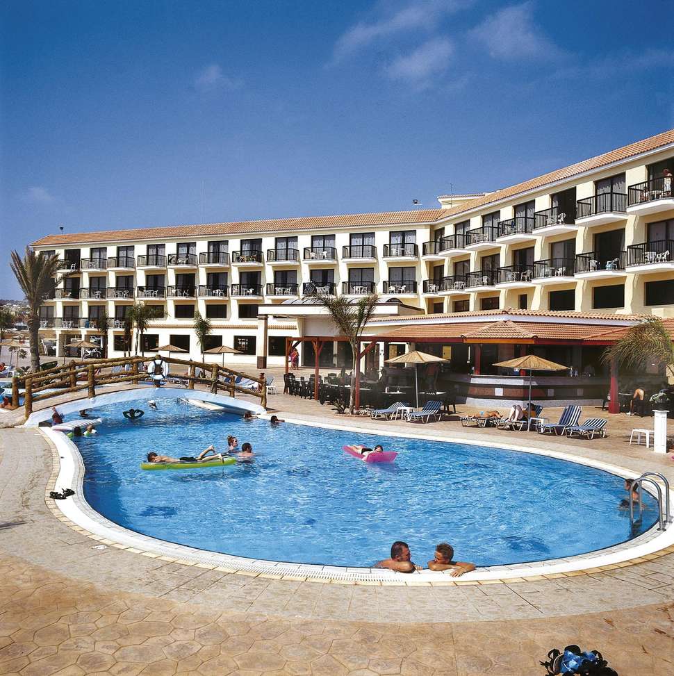 Tsokkos Anmaria Beach Hotel